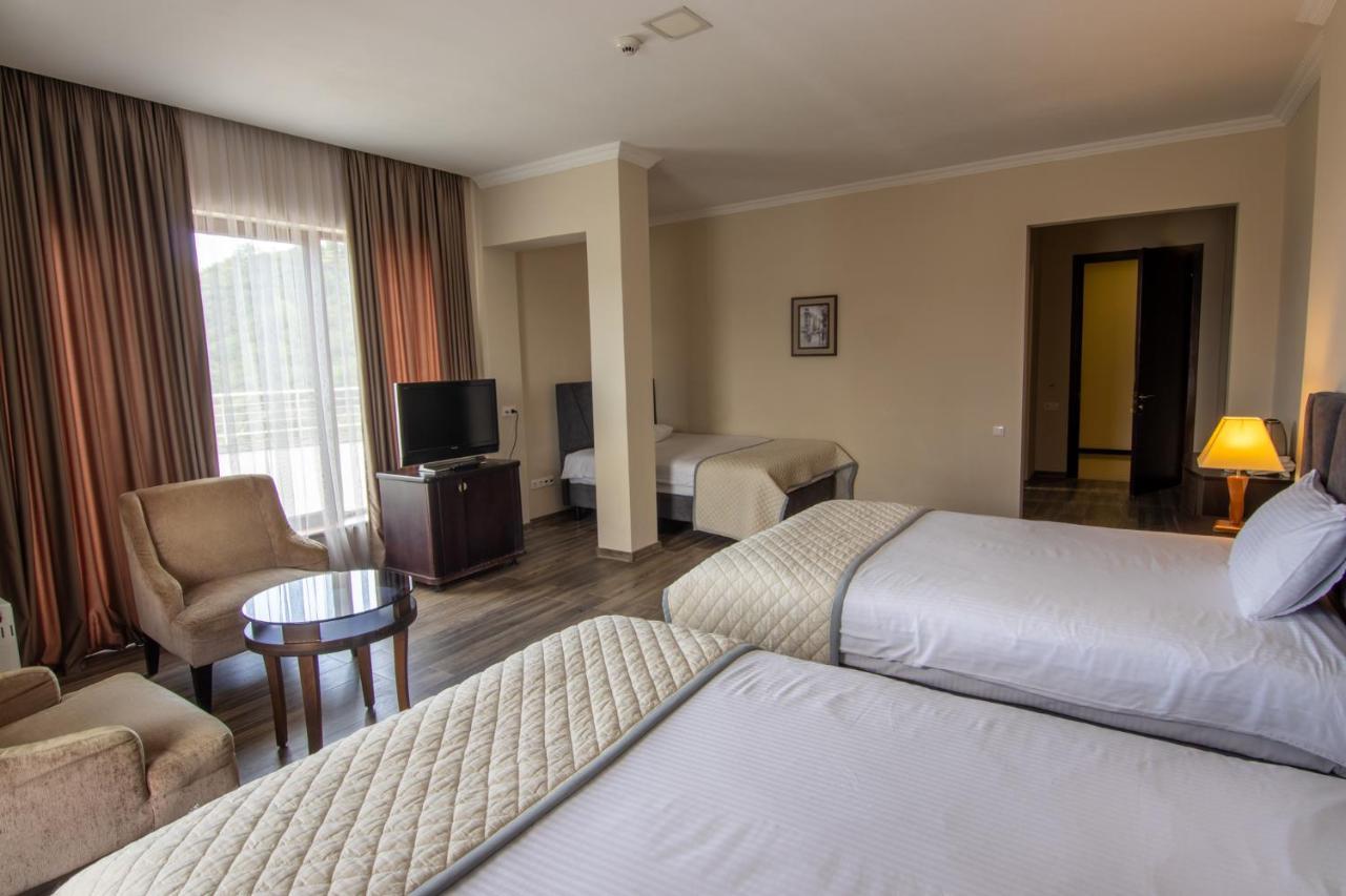 Hotel Beaumonde Garden Tbilisi Exterior foto